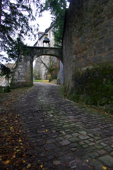 Castle Colmberg, Approach